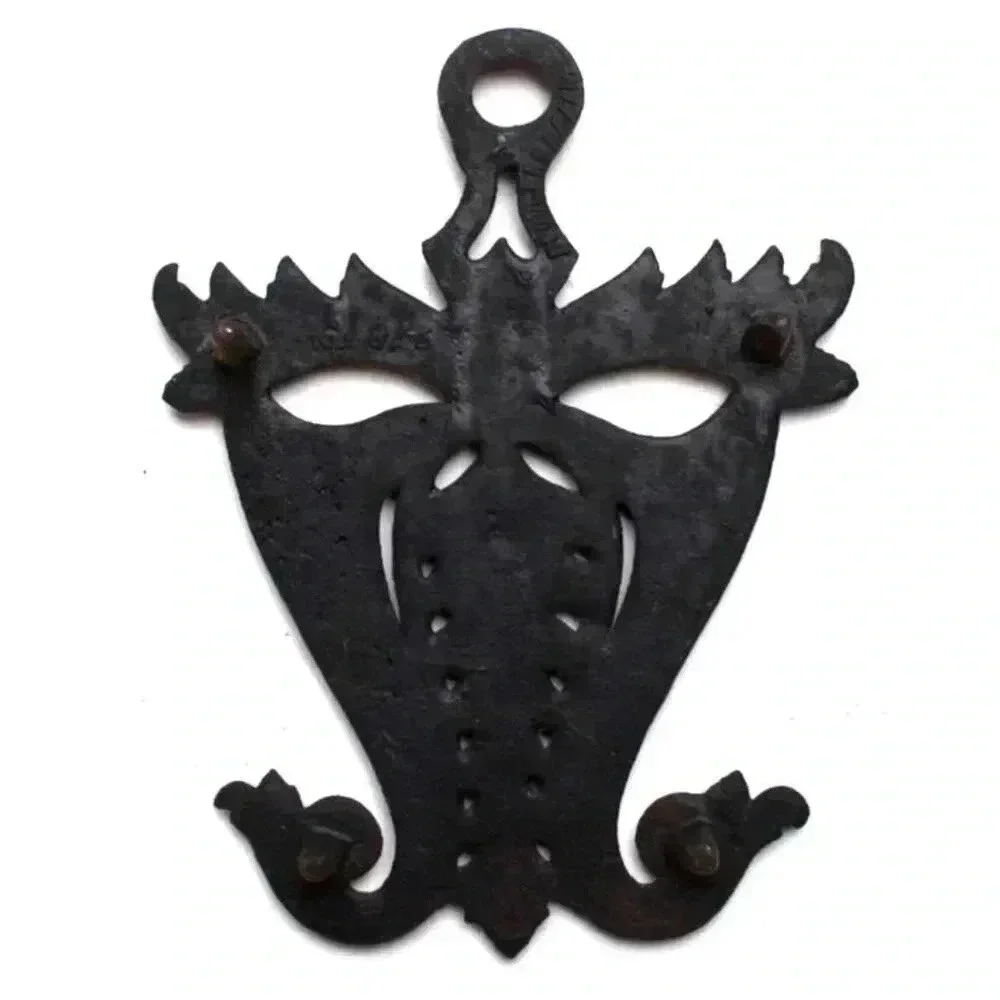 Vintage Ornate Cast Iron Stand Trivet Doodlers Dream 9-18 Kitchen Decor